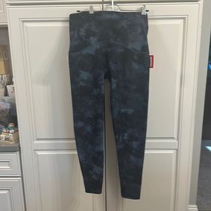 Spanx booty boost legging XL with tags
